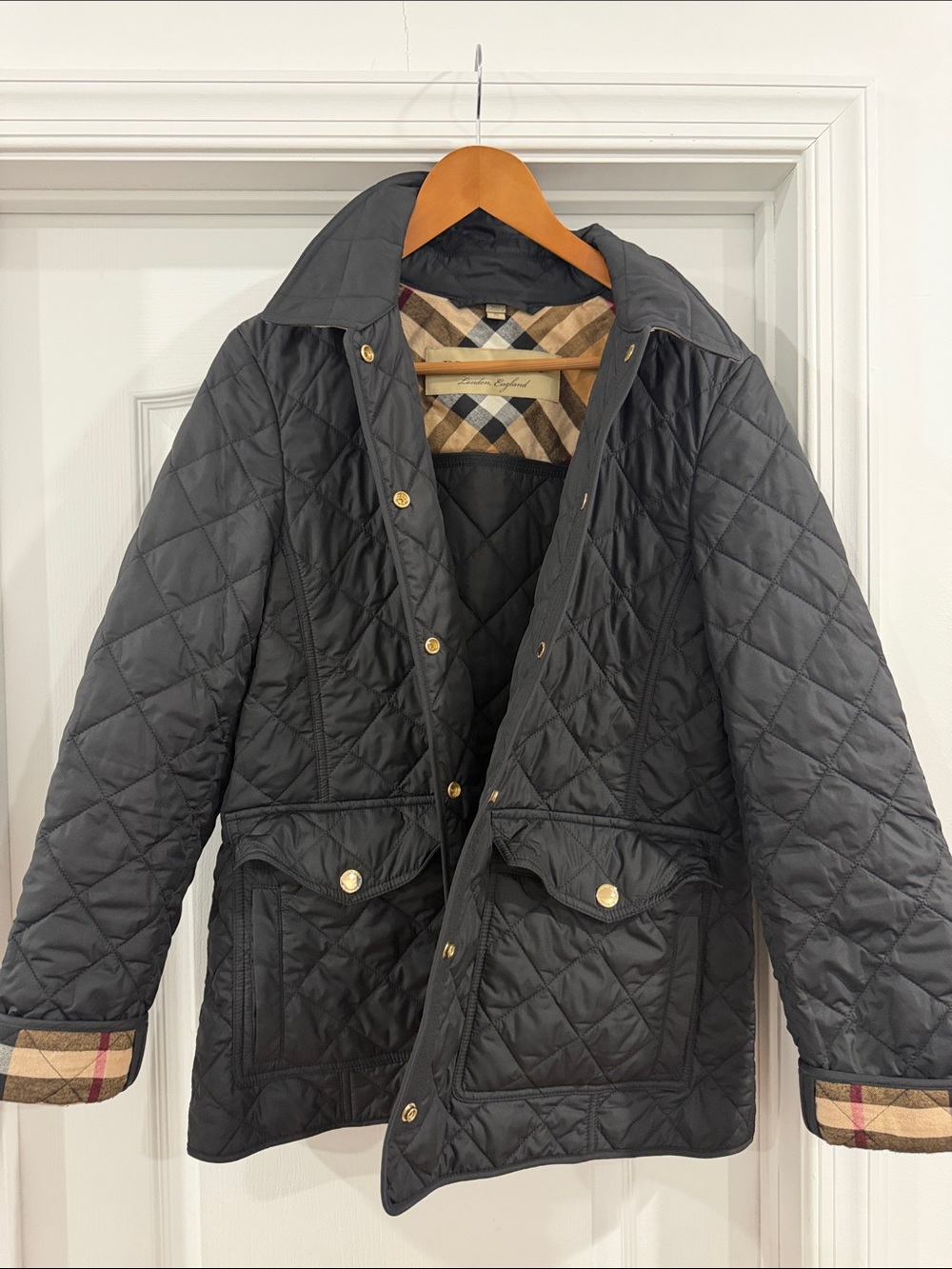 Burberry Black Quilted Jacket with Signature Check Lining | gold hardware